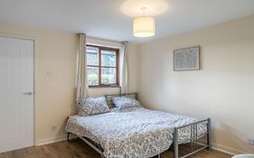 Modern Studio Flat In Wellington, Telford